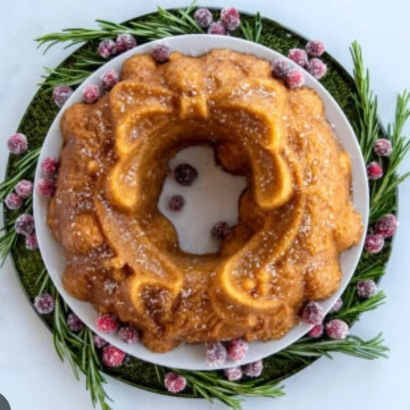 Nordic Ware Wreath Bundt Cake Pan